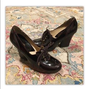 Michael Kors  woman's sz. 9M Cherry leather shoes Block Heel pumps EUC!